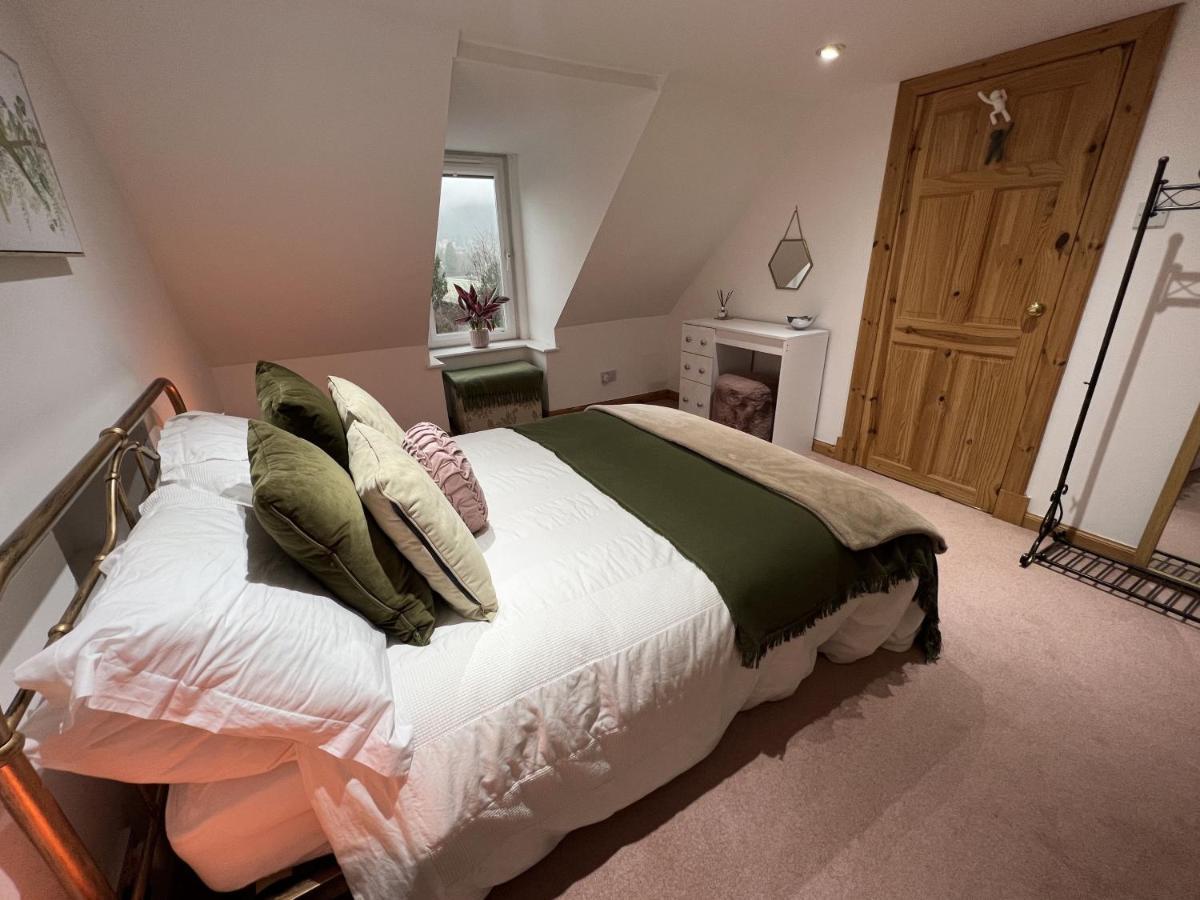 Hollybank Holiday home *